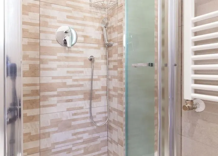 Albio House - Nido Per 6ppl 3bth Appartamento *